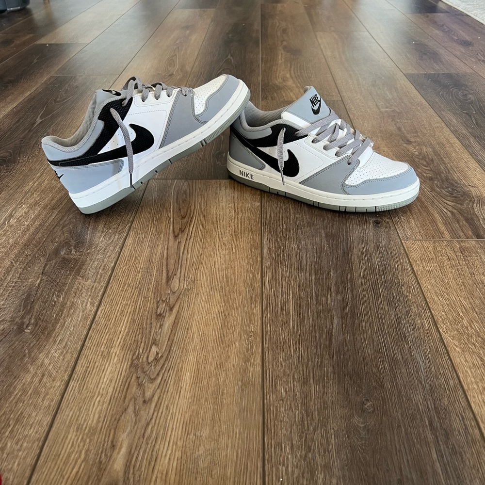 Nike Air Prestige 4 IV. Mens 9.5